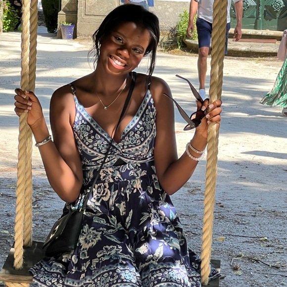 nia_green3